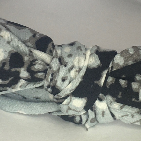 NWT. Headbands Set - Picture 3 of 13